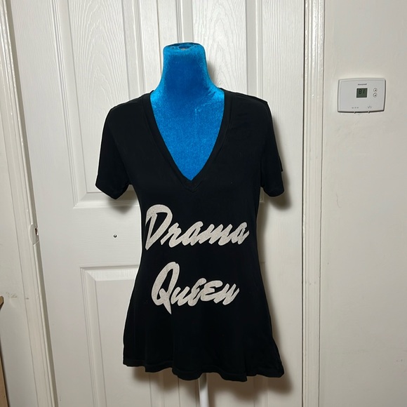 Wildfox Drama Queen Cotton V neck Short Sleeve Top Medium - Picture 1 of 7